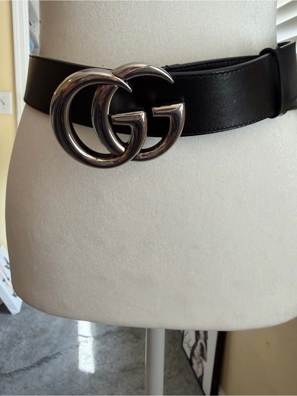 Authentic Gucci Black Leather Belt with Silver Double G Buckle
